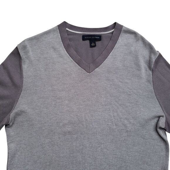 Banana Republic Sweater Mens Small Gray Two Tone Silk Blend Preppy - Picture 3 of 11